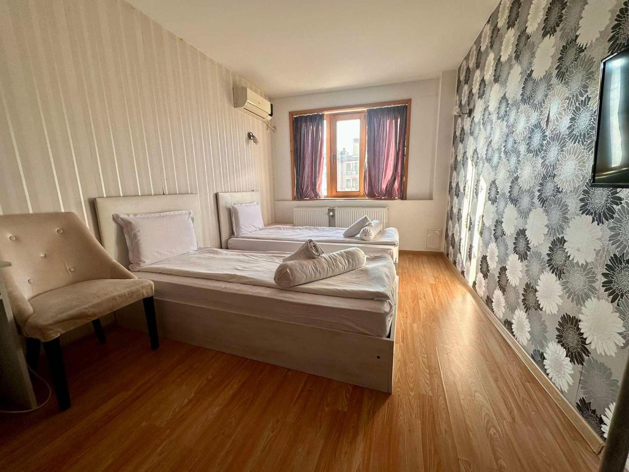 Family Hotel Amor Ruse Eksteriør billede