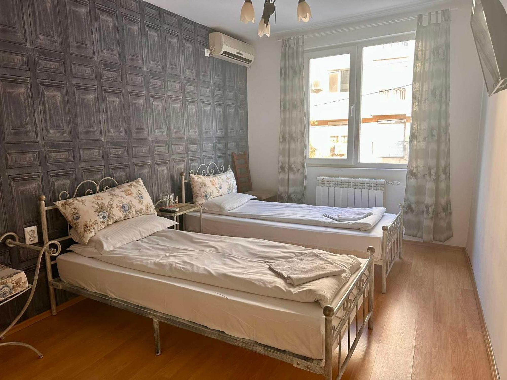Family Hotel Amor Ruse Eksteriør billede
