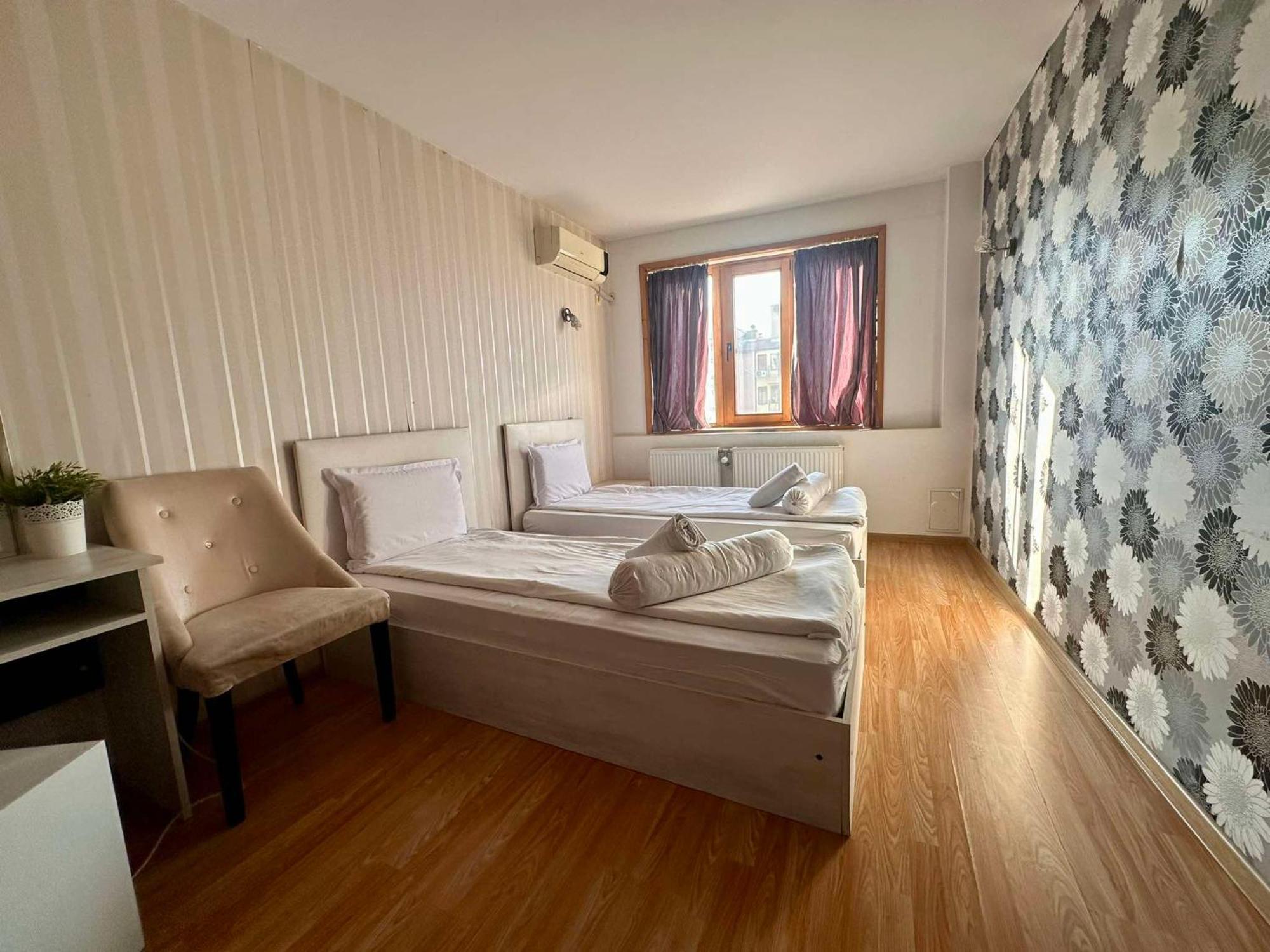 Family Hotel Amor Ruse Eksteriør billede